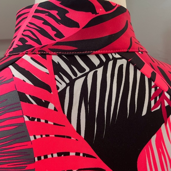 NWOT Tail contemporary colorful Golf Dress - Picture 8 of 12